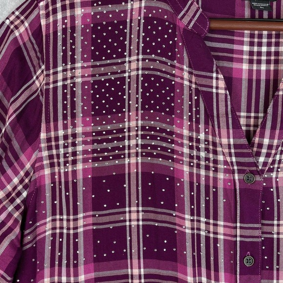 SIMPLY EMMA Plus Woman Size 2X Purple Plum Plaid Blouse Sparkle Tab Sleeve - Picture 2 of 12